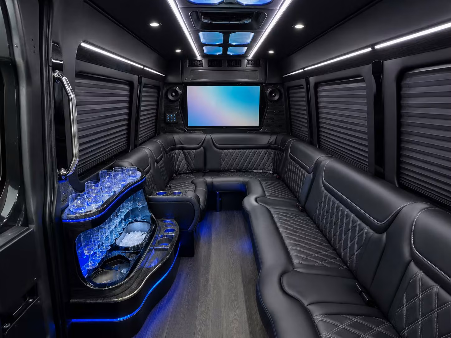 airport shuttle services for corporate groups in st peters