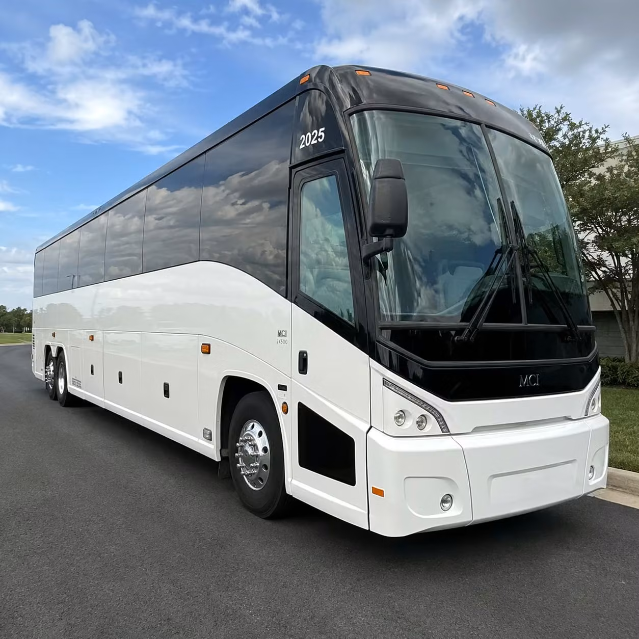 concert shuttle buses to hollywood casino amphitheatre from st peters