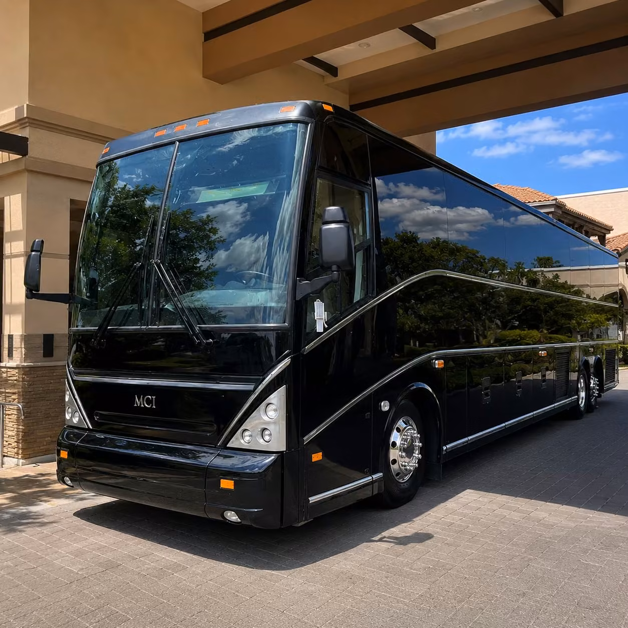 employee commuter shuttles for st peters businesses and corporate campuses