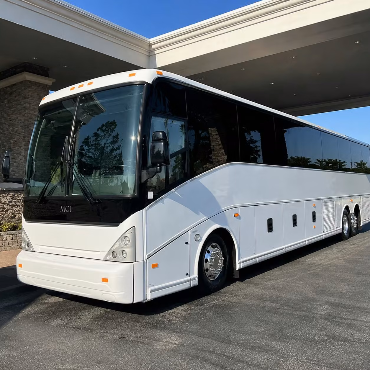 stpeterscharterbuscompany com can handle corporate airport shuttles for st peters business travelers